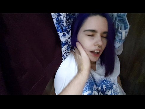 ❤️ Našel jsem svou sestru ve skříni a pomohl jí udělat se ❤ Anal video u nás ❌️❤